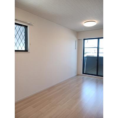 フィオリーレ・アノ　Ⅰ 103【管理NO：1-027277301-01030】 ★家具家電は申し込み後に搬入しますの物件写真2