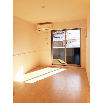 リファインⅢ 103【管理NO：1-024668001-01030】 ★家具家電は申し込み後に搬入しますの物件写真2