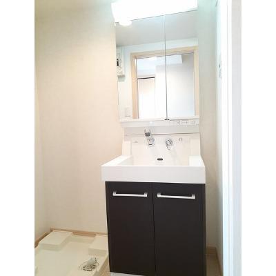 セントレ青山 303【管理NO：1-018756201-03030】 ★家具家電は申し込み後に搬入します★の物件写真6