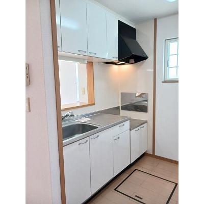 鶴見スクエアⅡ 101【管理NO：1-014346202-01010】 ★家具家電は申し込み後に搬入しますの物件写真3