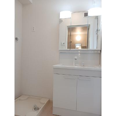 ルークス 203【管理NO：1-028585701-02030】 ★家具家電は申し込み後に搬入しますの物件写真6