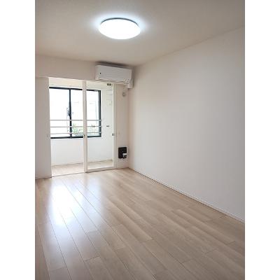 ルークス 202【管理NO：1-028585701-02020】 ★家具家電は申し込み後に搬入しますの物件写真2