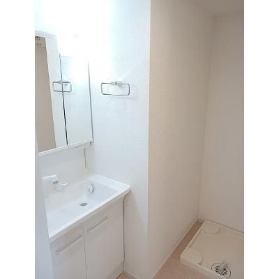 ルークス 103【管理NO：1-028585701-01030】 ★家具家電は申し込み後に搬入しますの物件写真6