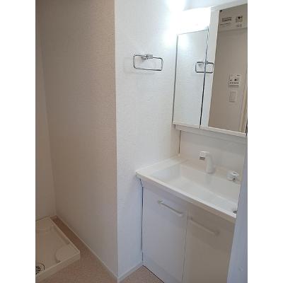 ルークス 101【管理NO：1-028585701-01010】 ★家具家電は申し込み後に搬入しますの物件写真6