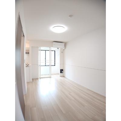シュティル 202【管理NO：1-028432002-02020】 ★家具家電は申し込み後に搬入しますの物件写真2