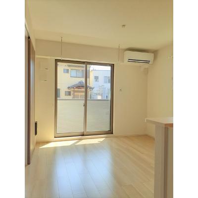 アズール 101【管理NO：1-025689601-01010】 ★家具家電は申し込み後に搬入します★の物件写真2