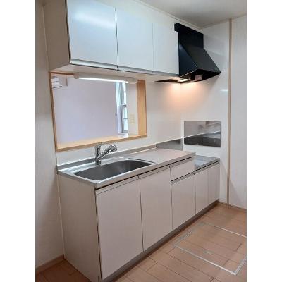 エアリーヒルⅠ 105【管理NO：1-015689401-01040】 ★家具家電は申し込み後に搬入しますの物件写真3