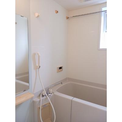 カサブランカ　リリーⅡ 102【管理NO：1-014560202-01020】 ★家具家電は申し込み後に搬入しますの物件写真4