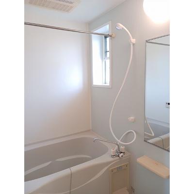 メゾン　ラダ－ 202【管理NO：1-014558701-02020】 ★家具家電は申し込み後に搬入しますの物件写真4