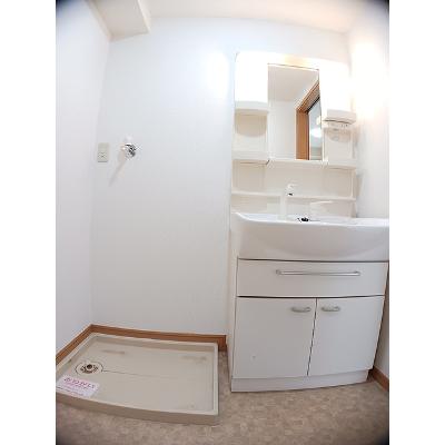 イーメゾンズ豊倉 208【管理NO：1-012740301-02070】 ★家具家電は申し込み後に搬入しますの物件写真6