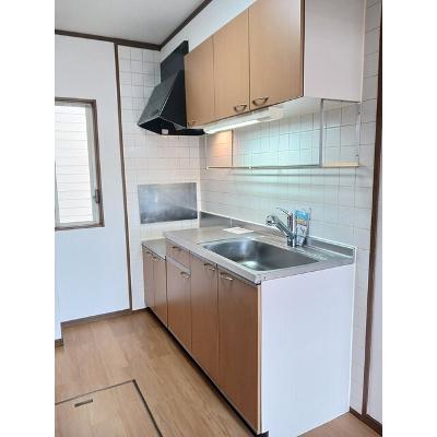 ピ－スコ－ト 102【管理NO：1-011893101-01020】 ★家具家電は申し込み後に搬入します★の物件写真3