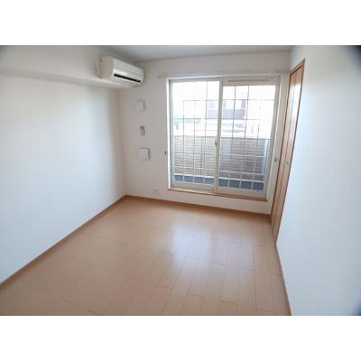 タウニーオウル 201【管理NO：1-014941401-02010】 ★家具家電は申し込み後に搬入します★の物件写真2