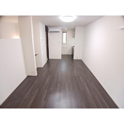 ルミエール神穂 205【管理NO：1-021100101-02040】 ★家具家電は申し込み後に搬入しますの物件写真2