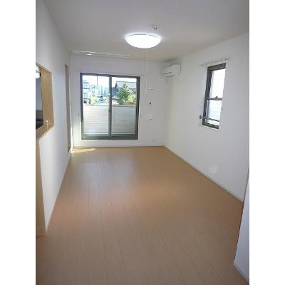 グランディア山の手 302【管理NO：1-018170501-03020】 ★家具家電は申し込み後に搬入します★の物件写真2