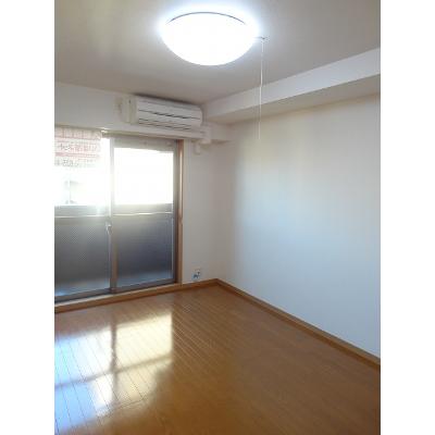 グレイスあらかわ 705【管理NO：1-013914601-07040】 ★家具家電は申し込み後に搬入しますの物件写真2
