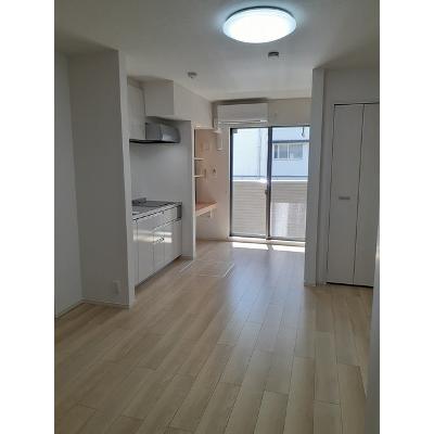 アドラブール 103【管理NO：1-027331301-01030】 ★家具家電は申し込み後に搬入しますの物件写真2