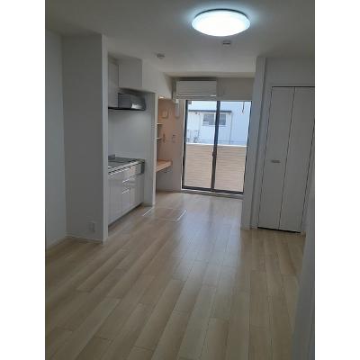 アドラブール 101【管理NO：1-027331301-01010】 ★家具家電は申し込み後に搬入しますの物件写真2