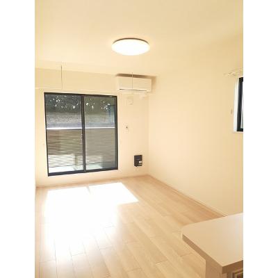 ブラン　ルピナス　Ⅱ 203【管理NO：1-025267102-02030】 ★家具家電は申し込み後に搬入しますの物件写真2