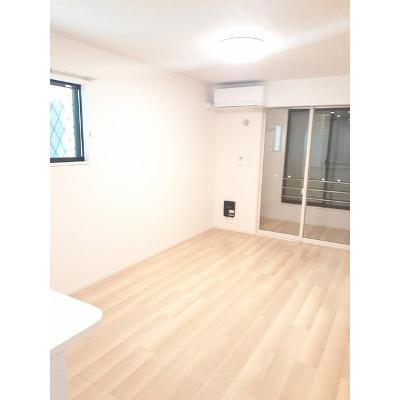 ブラン　ルピナス　Ⅱ 101【管理NO：1-025267102-01010】 ★家具家電は申し込み後に搬入しますの物件写真2