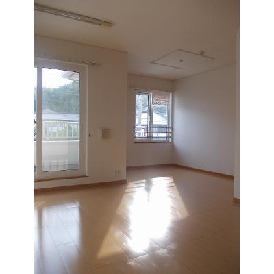 パークス古見 202【管理NO：1-014949201-02020】 ★家具家電は申し込み後に搬入します★ ★2026年08月上旬入居可能★の物件写真2