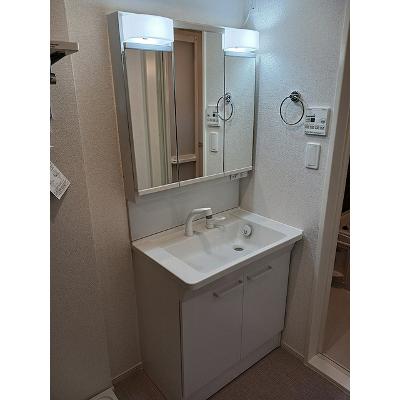 カルメル 202【管理NO：1-028614101-02020】 ★家具家電は申し込み後に搬入します★の物件写真6