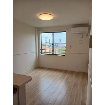 ミナ　タウン 202【管理NO：1-028589601-02020】 ★家具家電は申し込み後に搬入しますの物件写真2