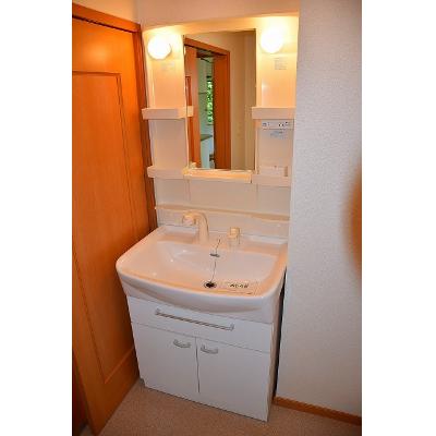 apartment 愛知県東海市富木島町八丁ケ根３番地１ 

↓地図はこちらから