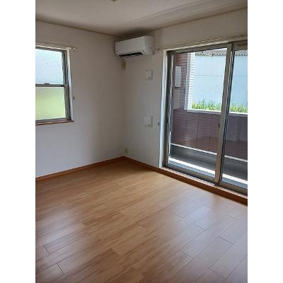 アンティ－ム 102【管理NO：1-014112901-01020】 ★家具家電は申し込み後に搬入します★の物件写真2