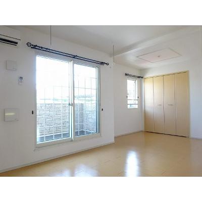 ティアモ　Ｃ 203【管理NO：1-018130103-02030】 ★家具家電は申し込み後に搬入します 2026年08月上旬入居可能の物件写真2