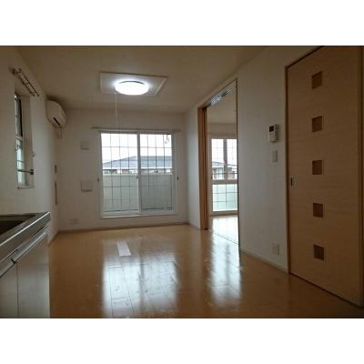 カーザ・エスペランサＢ 203【管理NO：1-017092102-02030】 ★家具家電は申し込み後に搬入しますの物件写真2
