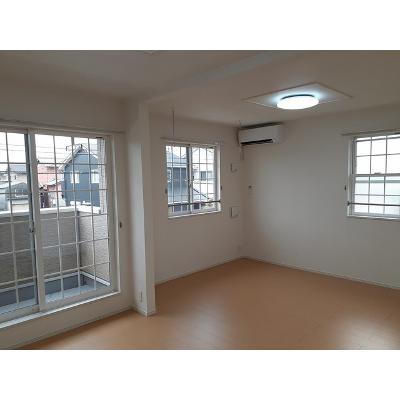 カーザ・エスペランサＡ 203【管理NO：1-017092101-02030】 ★家具家電は申し込み後に搬入します★ ★2026年10月上旬入居可能★の物件写真2