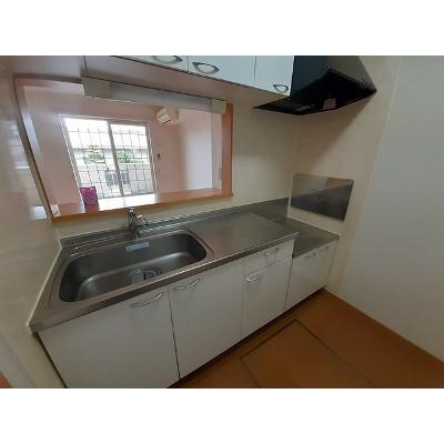 ロウクワト 101【管理NO：1-014488301-01010】 ★家具家電は申し込み後に搬入します 2026年07月中旬入居可能の物件写真3