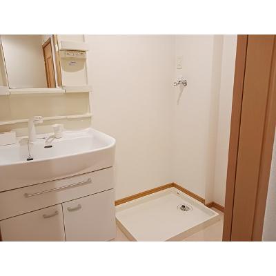 ブリアン 203【管理NO：1-014238001-02030】 ★家具家電は申し込み後に搬入します★ ★2026年10月中旬入居可能★の物件写真6