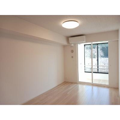 ロイヤルホープ 102【管理NO：1-028377001-01020】 ★家具家電は申し込み後に搬入します★の物件写真2