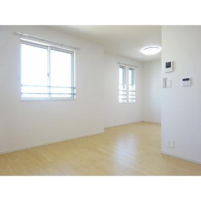 フランジェルメ 202【管理NO：1-023202701-02020】 ★家具家電は申し込み後に搬入します★の物件写真2