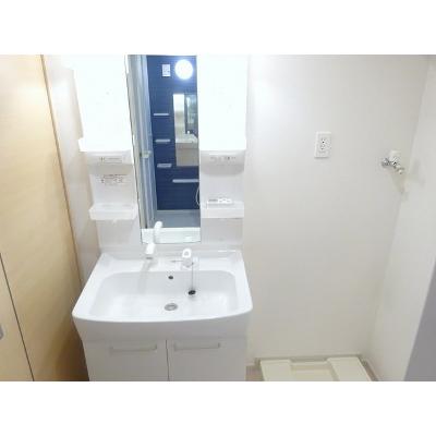 グリース　Ｂ 105【管理NO：1-017432802-01040】 ★家具家電は申し込み後に搬入しますの物件写真6