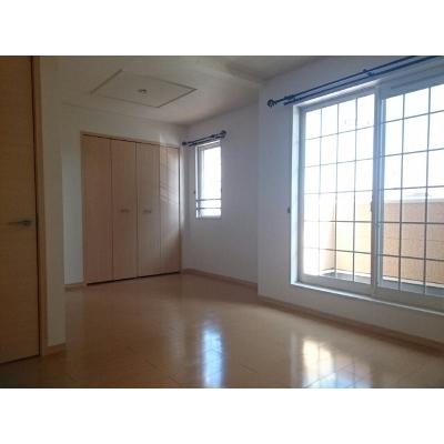 カーサ　エテルノ 203【管理NO：1-016069201-02030】 ★家具家電は申し込み後に搬入しますの物件写真2