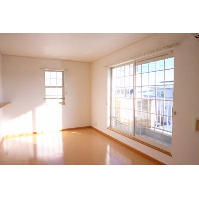 カーサ　フィオーレ 205【管理NO：1-014942301-02040】 ★家具家電は申し込み後に搬入しますの物件写真2