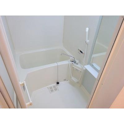 エトワール・シャン 103【管理NO：1-013356501-01030】 ★家具家電は申し込み後に搬入します★の物件写真4