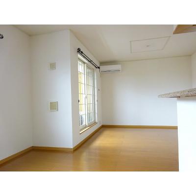 ピクシー　ヒルズ　Ｂ 203【管理NO：1-013241002-02030】 ★家具家電は申し込み後に搬入しますの物件写真2