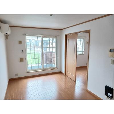 グランメゾンⅠ 201【管理NO：1-012717101-02010】 ★家具家電は申し込み後に搬入します★の物件写真2