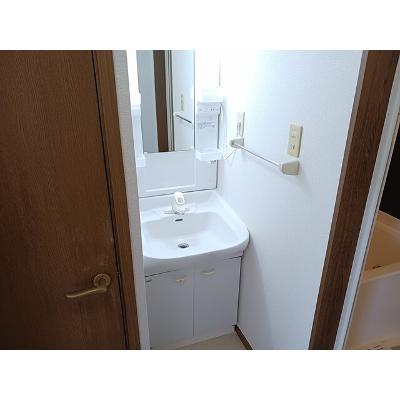 プリムヴェルⅡ 203【管理NO：1-010321202-02030】 ★家具家電は申し込み後に搬入しますの物件写真6