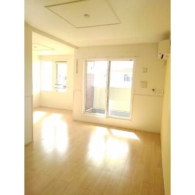 サンリーベＷ 201【管理NO：1-021389001-02010】 ★家具家電は申し込み後に搬入します 2026年08月中旬入居可能の物件写真2