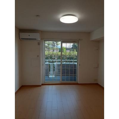 エスポワールドゥ白山 105【管理NO：1-014312401-01040】 ★家具家電は申し込み後に搬入しますの物件写真2