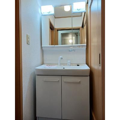 フルール 203【管理NO：1-013036401-02030】 ★家具家電は申し込み後に搬入します★の物件写真6