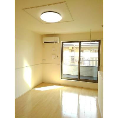 メゾン　デュ　ベル　アルブル 101【管理NO：1-021335801-01010】 ★家具家電は申し込み後に搬入します★の物件写真2
