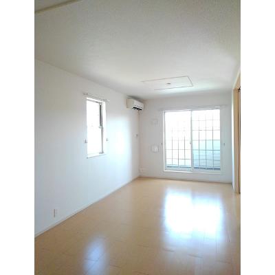 ブリランテ　マサカⅠ 205【管理NO：1-018415101-02040】 ★家具家電は申し込み後に搬入します★の物件写真2
