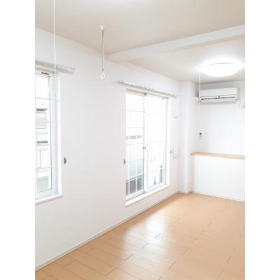 ワイズ　フォレストⅡ 201【管理NO：1-017871402-02010】 ★家具家電は申し込み後に搬入しますの物件写真2