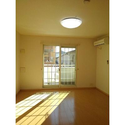 エターナルヴィラ 103【管理NO：1-015637401-01030】 ★家具家電は申し込み後に搬入します★の物件写真2