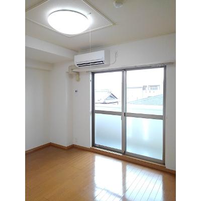 ルクソール新正Ⅱ 301【管理NO：1-013931201-03010】 ★家具家電は申し込み後に搬入しますの物件写真2
